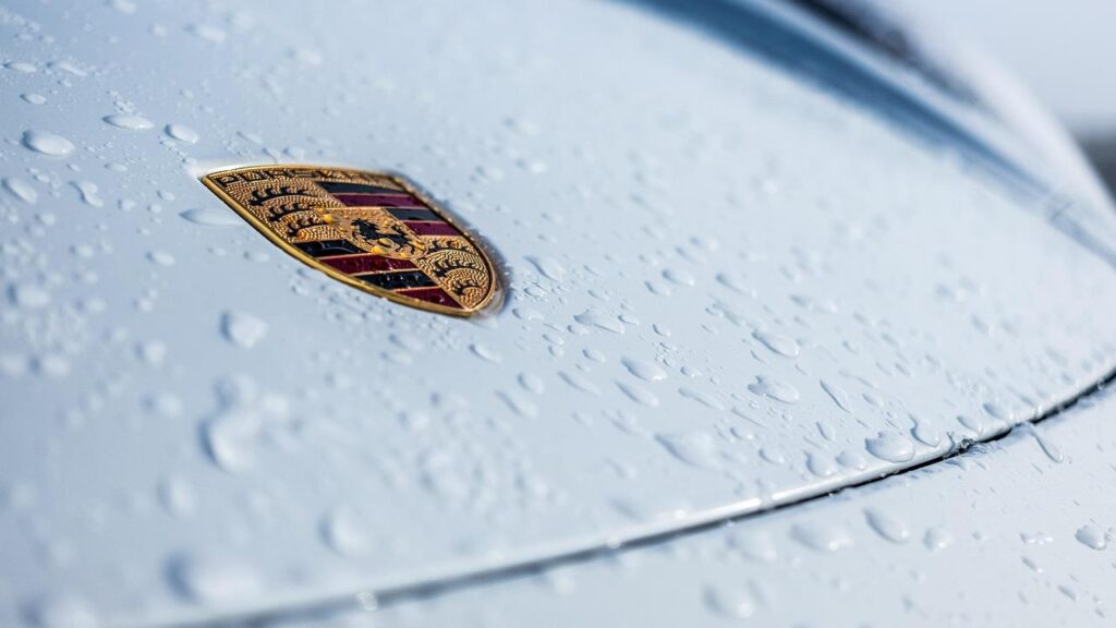 Gids voor het kiezen van windscherm en dakhoes op basis van auto-uitvoering en montagepunten